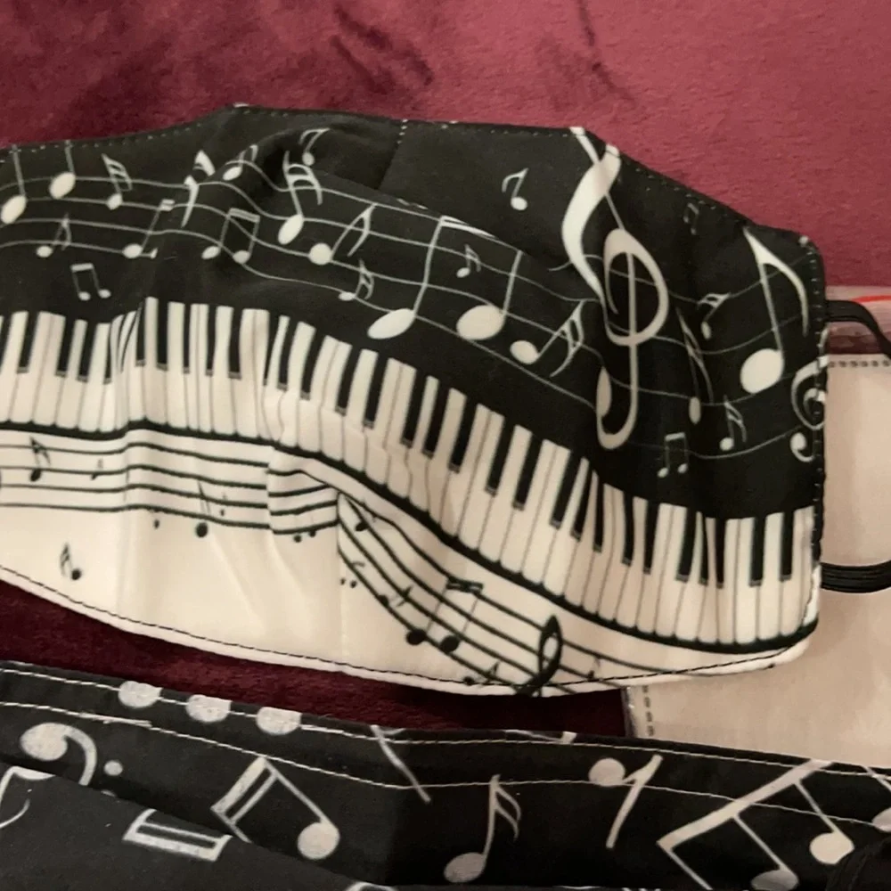 6/$20 New set/2 music note face masks